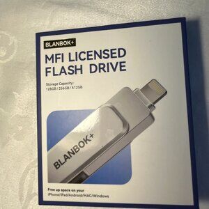 White MFi Licensed Flash Drive for iPhone iPad